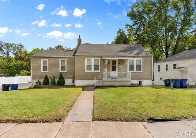 Single family home for sale at 3510 Marshall Ave, Saint Louis, MO 63114 | MLS# MIS26059455