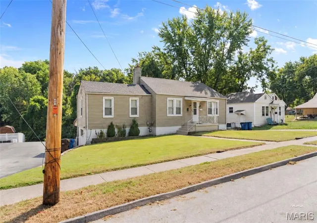 Photo 1 of Single family home for sale at 3510 Marshall Ave, Saint Louis, MO 63114 | MLS# MIS26059455 | Listing updated on 2026-09-24