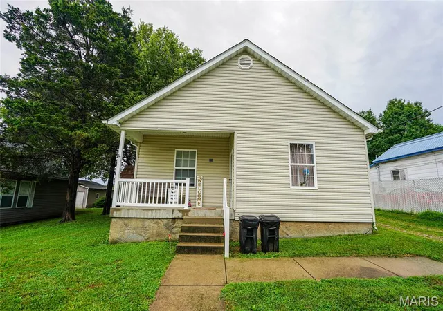 Photo 3 of Single family home for sale at 220 Theodore St, Park Hills, MO 63601 | MLS# MIS26059462 | Listing updated on 2026-10-04