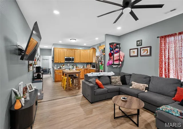 Photo 4 of Single family home for sale at 220 Theodore St, Park Hills, MO 63601 | MLS# MIS26059462 | Listing updated on 2026-10-04