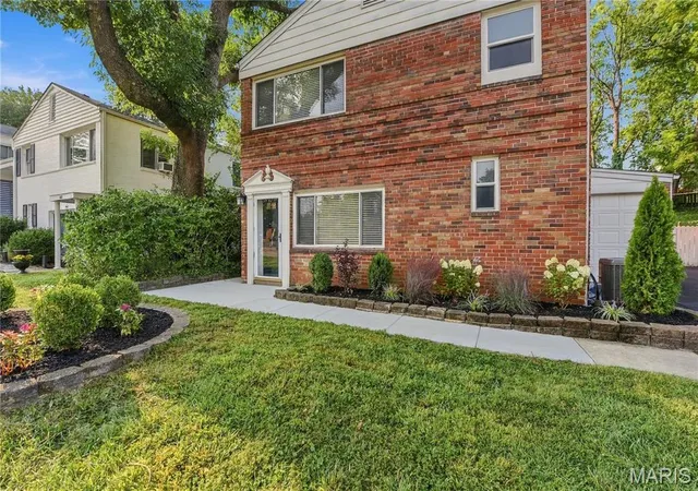 Photo 2 of Sale Pending at 8622 White Ave, Saint Louis, MO 63144 | MLS# MIS26059464 | Listing updated on 2026-09-26