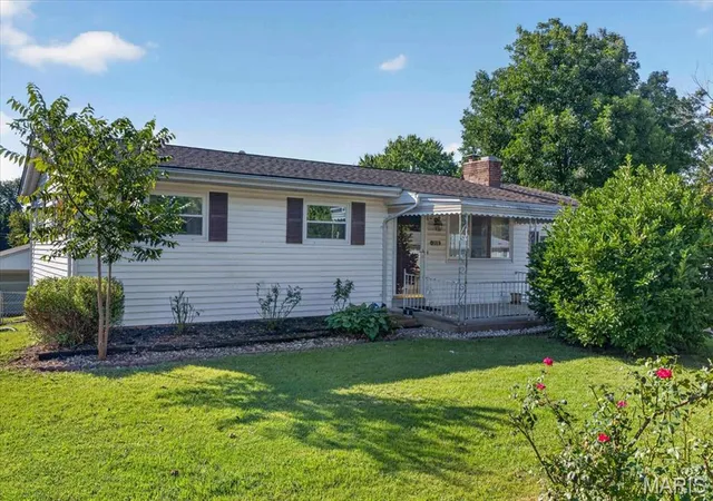 Photo 1 of Single family home for sale at 208 Hill Dr, Gray Summit, MO 63039 | MLS# MIS26059470 | Listing updated on 2026-09-21
