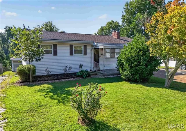 Photo 2 of Single family home for sale at 208 Hill Dr, Gray Summit, MO 63039 | MLS# MIS26059470 | Listing updated on 2026-09-21