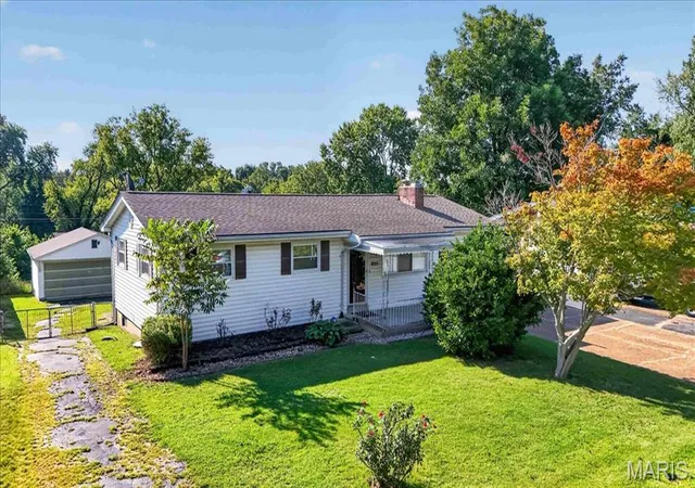 Photo 3 of Single family home for sale at 208 Hill Dr, Gray Summit, MO 63039 | MLS# MIS26059470 | Listing updated on 2026-09-21