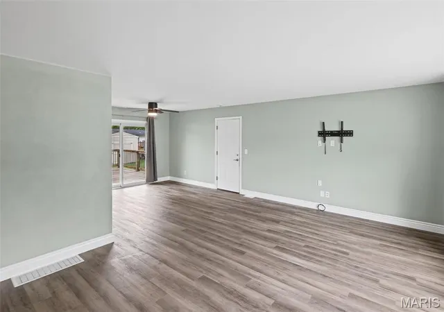 Photo 2 of Single family home for sale at 1104 N Yale Dr, O Fallon, IL 62269 | MLS# MIS26059472 | Listing updated on 2026-10-06