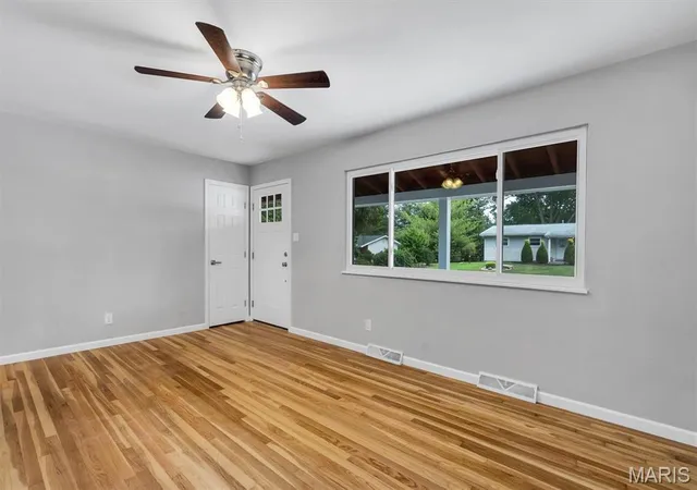 Photo 2 of Single family home for sale at 110 Paula Dr, Saint Charles, MO 63301 | MLS# MIS26059475 | Listing updated on 2026-09-23