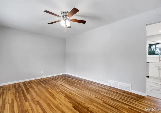 Photo 3 of Single family home for sale at 110 Paula Dr, Saint Charles, MO 63301 | MLS# MIS26059475 | Listing updated on 2026-09-23