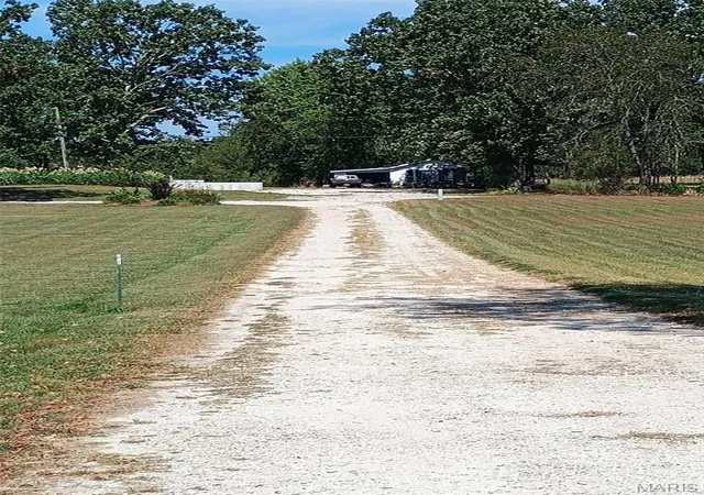 Photo 3 of Single family home for sale at 749 County Rd 4120, Salem, MO 65560 | MLS# MIS26059489 | Listing updated on 2026-09-27