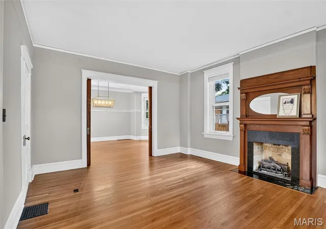 Photo 4 of Single family home for sale at 552 Clark St, Saint Charles, MO 63301 | MLS# MIS26059493 | Listing updated on 2026-09-25