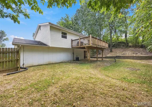 Photo 2 of Single family home for sale at 5015 Country Ridge Dr, Imperial, MO 63052 | MLS# MIS26059496 | Listing updated on 2026-09-18