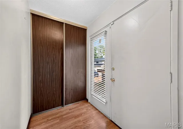 Listing Photo 5 - Condo for sale in building located at 12428 Sea Ln Dr, Florissant, MO 63033