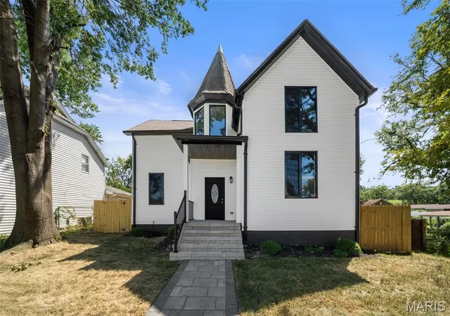 Photo 2 of Single family home for sale at 6252 Famous Ave, Saint Louis, MO 63139 | MLS# MIS26059517 | Listing updated on 2026-10-04