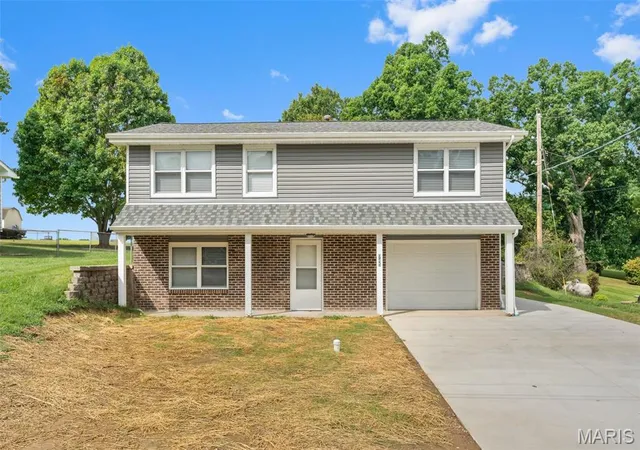 Single family home for sale at 945 Westridge Dr, Pacific, MO 63069 | MLS# MIS26059524