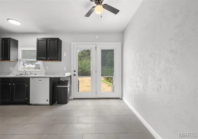 Photo 4 of Single family home for sale at 945 Westridge Dr, Pacific, MO 63069 | MLS# MIS26059524 | Listing updated on 2026-10-05