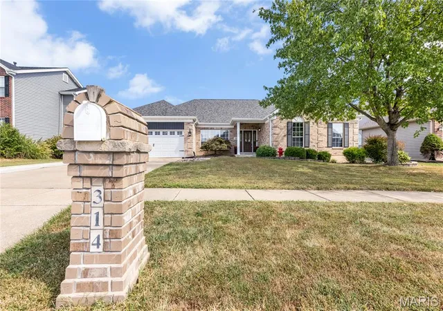 Photo 4 of Single family home for sale at 314 Pleasant Meadows Dr, Wentzville, MO 63385 | MLS# MIS26059529 | Listing updated on 2026-10-07