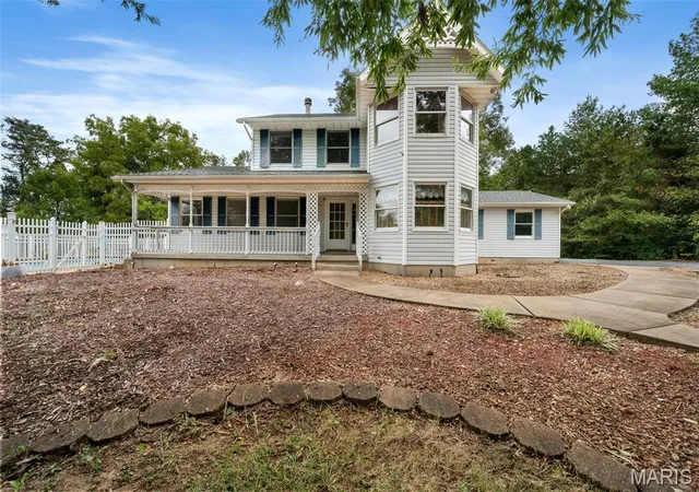 Photo 1 of Sale Pending at 9360 Ashbrook Farm Rd, Hillsboro, MO 63050 | MLS# MIS26059552 | Listing updated on 2026-09-29
