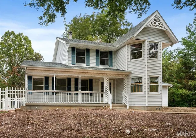 Photo 2 of Sale Pending at 9360 Ashbrook Farm Rd, Hillsboro, MO 63050 | MLS# MIS26059552 | Listing updated on 2026-09-29