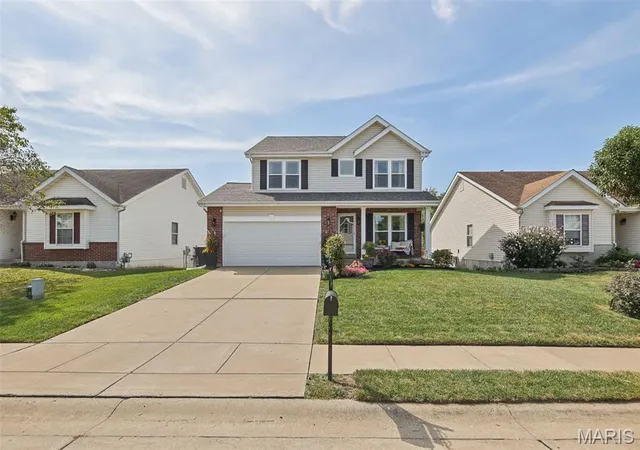 Single family home for sale at 2691 Brookmeadow Dr, Belleville, IL 62221 | MLS# MIS26059554