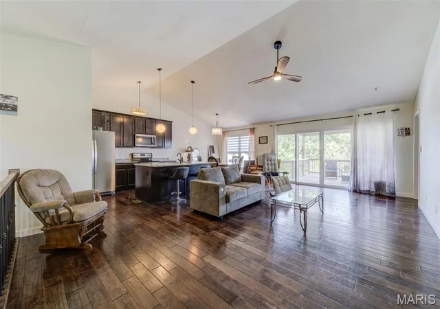 Photo 3 of Single family home for sale at 1223 Austin Dr, Herculaneum, MO 63048 | MLS# MIS26059555 | Listing updated on 2026-10-01