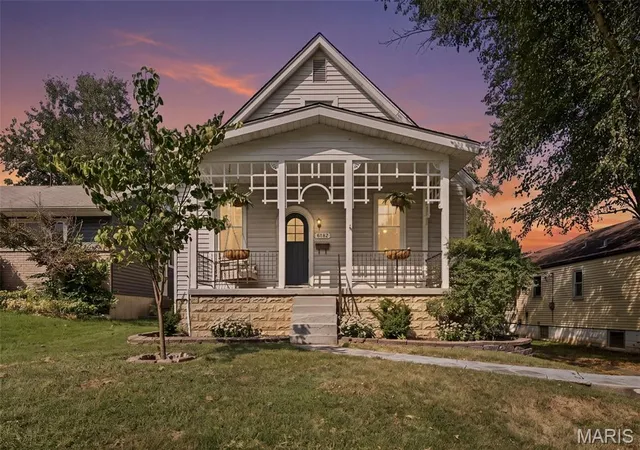 Single family home for sale at 6733 Bonnie Ave, Saint Louis, MO 63123 | MLS# MIS26059557