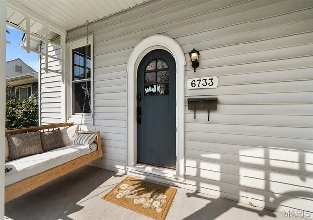 Photo 1 of Single family home for sale at 6733 Bonnie Ave, Saint Louis, MO 63123 | MLS# MIS26059557 | Listing updated on 2026-09-22