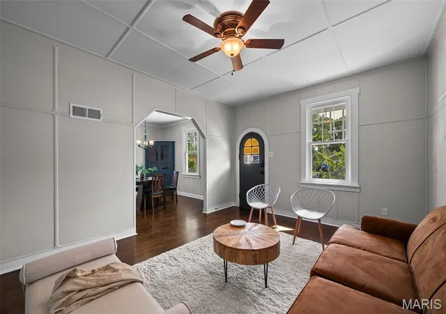 Photo 2 of Single family home for sale at 6733 Bonnie Ave, Saint Louis, MO 63123 | MLS# MIS26059557 | Listing updated on 2026-09-22