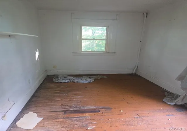 Photo 3 of Sale Pending at 342 Page Ave, Saint Louis, MO 63119 | MLS# MIS26059570 | Listing updated on 2026-09-19