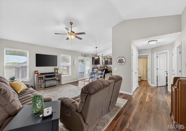 Photo 4 of Single family home for sale at 2829 Mallard Ct, Imperial, MO 63052 | MLS# MIS26059574 | Listing updated on 2026-09-19