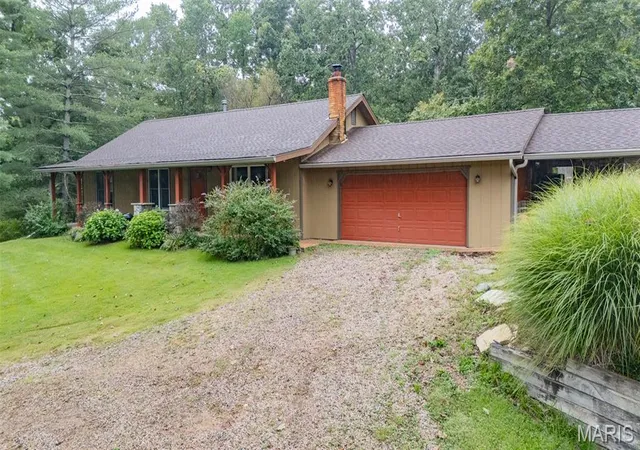 Photo 1 of Single family home for sale at 47 W Nottingham Cir, Sullivan, MO 63080 | MLS# MIS26059599 | Listing updated on 2026-09-28