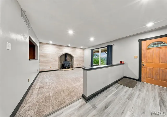 Photo 4 of Single family home for sale at 47 W Nottingham Cir, Sullivan, MO 63080 | MLS# MIS26059599 | Listing updated on 2026-09-28