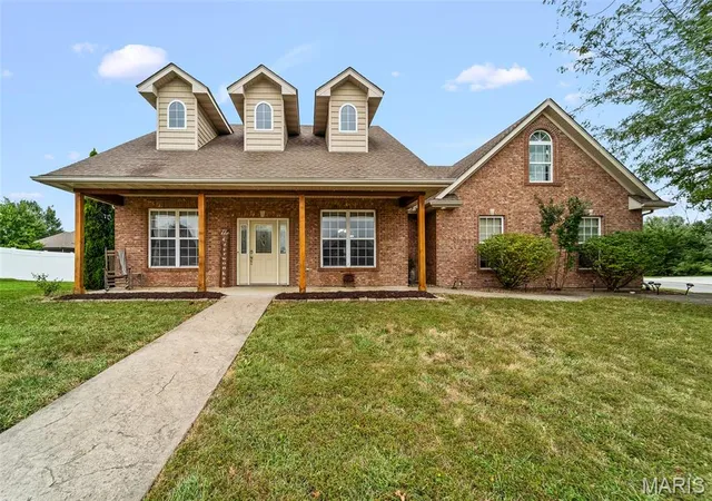 Photo 3 of Single family home for sale at 311 Sarah Dr, Ashland, MO 65010 | MLS# MIS26059604 | Listing updated on 2026-10-19