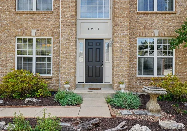 Photo 3 of Single family home for sale at 6915 Fieldstone Farms Dr, O Fallon, MO 63368 | MLS# MIS26059611 | Listing updated on 2026-09-20