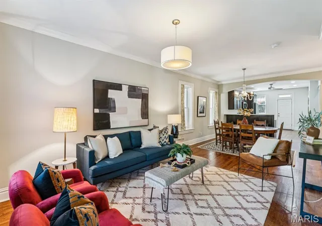 Photo 3 of Townhouse for sale at 3906 Utah St, Saint Louis, MO 63116 | MLS# MIS26059629 | Listing updated on 2026-10-19