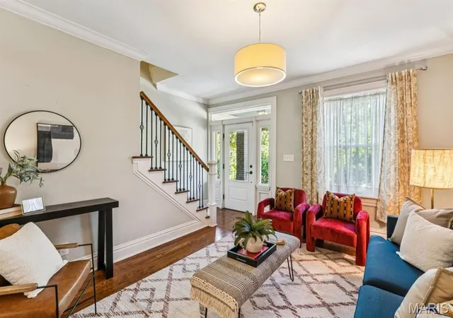 Photo 3 of Townhouse for sale at 3906 Utah St, Saint Louis, MO 63116 | MLS# MIS26059629 | Listing updated on 2026-10-19