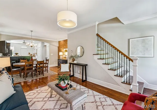 Photo 4 of Townhouse for sale at 3906 Utah St, Saint Louis, MO 63116 | MLS# MIS26059629 | Listing updated on 2026-10-19