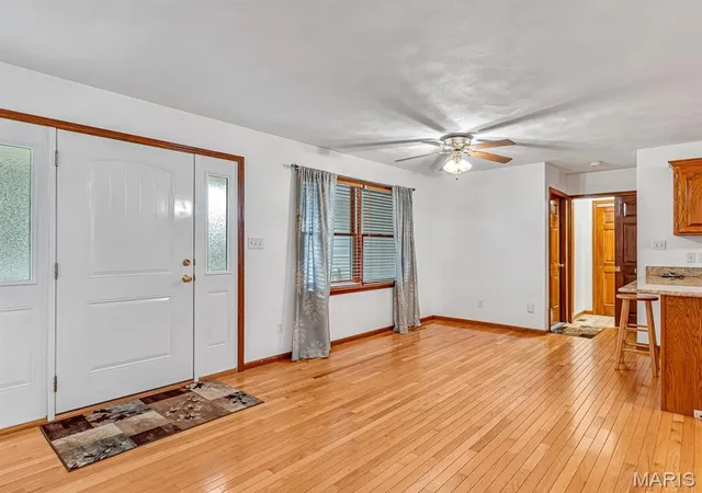 Photo 3 of Single family home for sale at 214 Osterhage Dr, Waterloo, IL 62298 | MLS# MIS26059636 | Listing updated on 2026-09-22