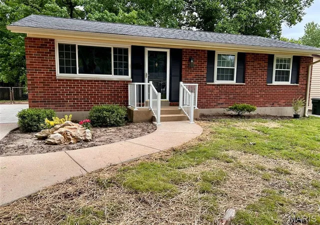 Photo 1 of Single family home for sale at 7374 Tannoia Dr, Hazelwood, MO 63042 | MLS# MIS26059638 | Listing updated on 2026-10-07
