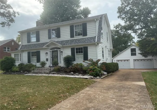 Photo 2 of Single family home for sale at 815 N Kirkwood Rd, Saint Louis, MO 63122 | MLS# MIS26059661 | Listing updated on 2026-10-22
