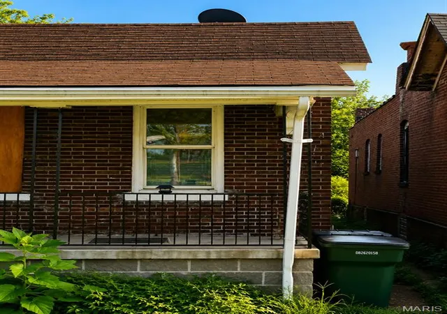 Photo 3 of Single family home for sale at 4920 San Francisco Ave, Saint Louis, MO 63115 | MLS# MIS26059664 | Listing updated on 2026-09-25
