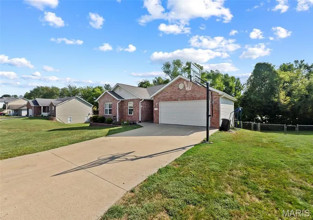 Single family home for sale at 398 Mark Ave, Jackson, MO 63755 | MLS# MIS26059667