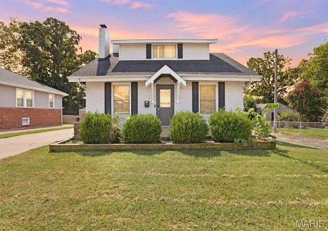 Photo 1 of Sale Pending at 8830 Powell Ave, Saint Louis, MO 63144 | MLS# MIS26059669 | Listing updated on 2026-09-26
