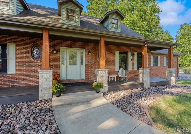 Photo 3 of Single family home for sale at 408 Rosa Ln, Freeburg, IL 62243 | MLS# MIS26059677 | Listing updated on 2026-09-22