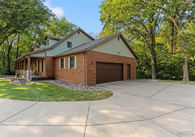 Photo 4 of Single family home for sale at 408 Rosa Ln, Freeburg, IL 62243 | MLS# MIS26059677 | Listing updated on 2026-09-22