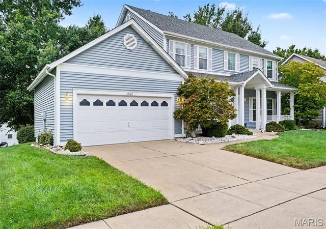 Photo 1 of Single family home for sale at 643 Highland Glen Dr, Ballwin, MO 63021 | MLS# MIS26059687 | Listing updated on 2026-10-06