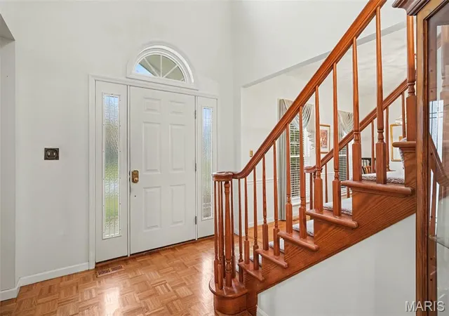 Photo 2 of Single family home for sale at 643 Highland Glen Dr, Ballwin, MO 63021 | MLS# MIS26059687 | Listing updated on 2026-10-06