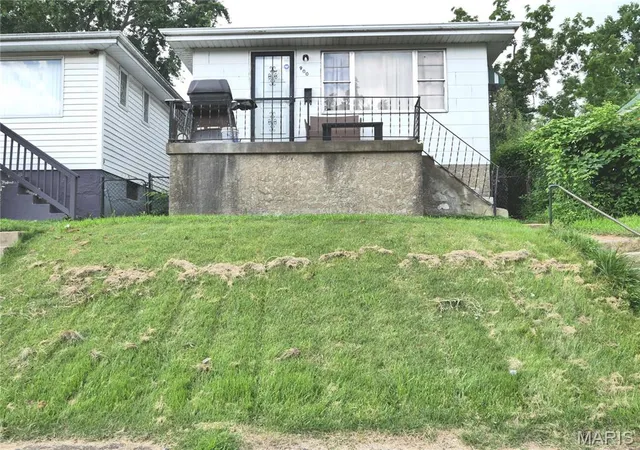 Photo 1 of Sale Pending at 900 Harlan Ave, Saint Louis, MO 63147 | MLS# MIS26059698 | Listing updated on 2026-10-12