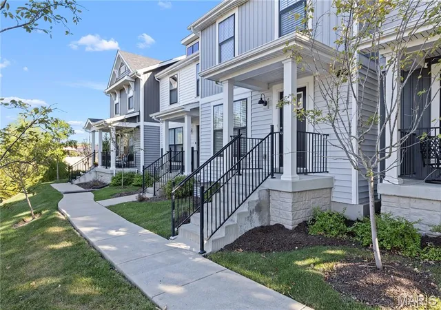 Photo 2 of Townhouse for sale at 617 Maple Forest, Saint Louis, MO 63122 | MLS# MIS26059704 | Listing updated on 2026-10-04