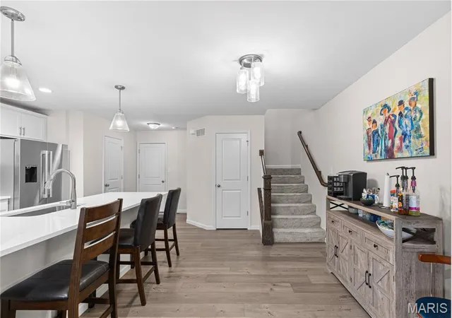 Photo 4 of Townhouse for sale at 617 Maple Forest, Saint Louis, MO 63122 | MLS# MIS26059704 | Listing updated on 2026-10-04