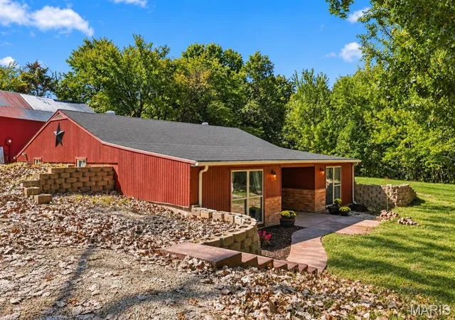 Photo 1 of Single family home for sale at 21479 State Hwy U, Warrenton, MO 63383 | MLS# MIS26059720 | Listing updated on 2026-09-19