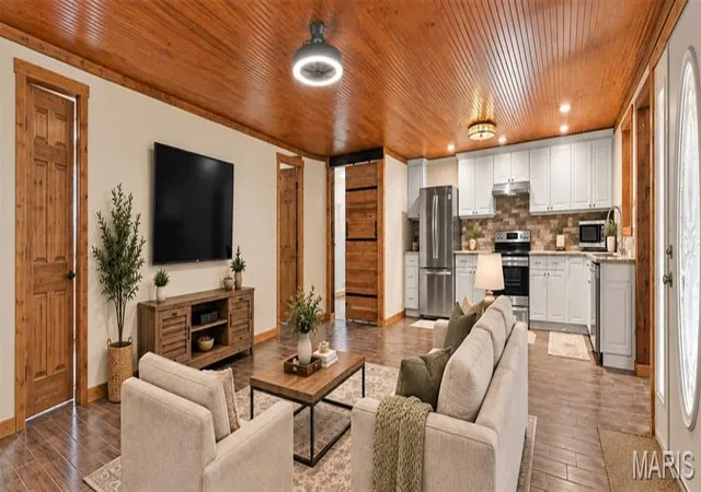 Photo 3 of Single family home for sale at 21479 State Hwy U, Warrenton, MO 63383 | MLS# MIS26059720 | Listing updated on 2026-09-19
